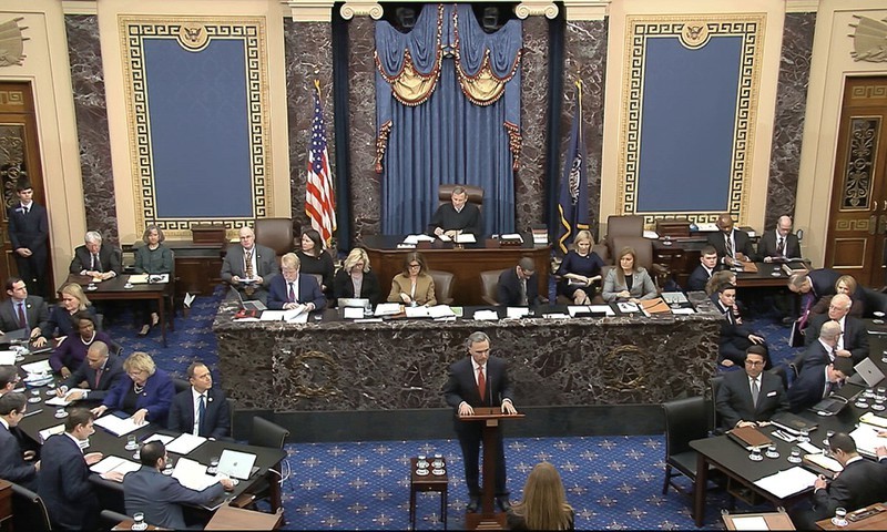Luật sư bảo vệ cho ông Trump - ông Pat Cipollone trình bày tranh luận của mình tại phiên tòa Thượng viện ngày 3-2. Ảnh: AP