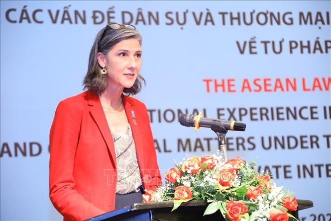 Bà Ramla Al Khalidi, Đại diện thường trú của UNDP tại Việt Nam