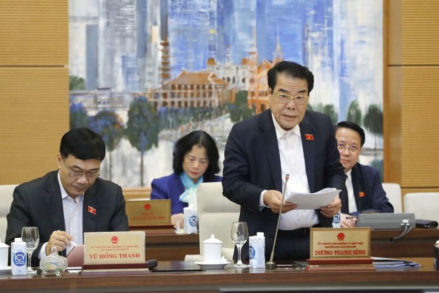 Trưởng ban Dân nguyện của Quốc hội Dương Thanh Bình báo cáo công tác dân nguyện của Quốc hội trong tháng 12/2022 và tháng 1/2023 trước Ủy ban Thường vụ Quốc hội.