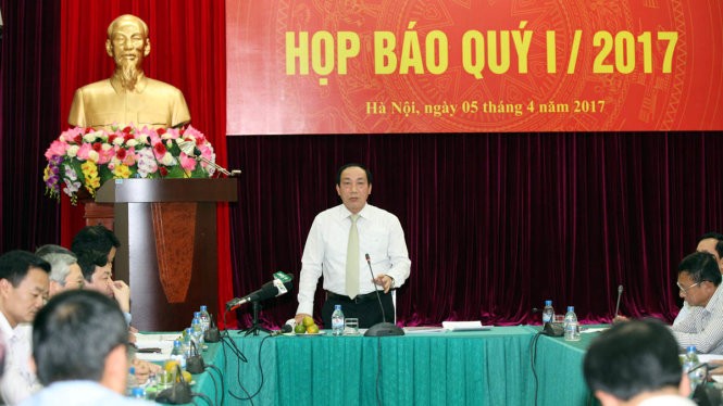 Thứ trưởng Bộ GTVT Nguyễn Hồng Trường chủ trì buổi họp báo