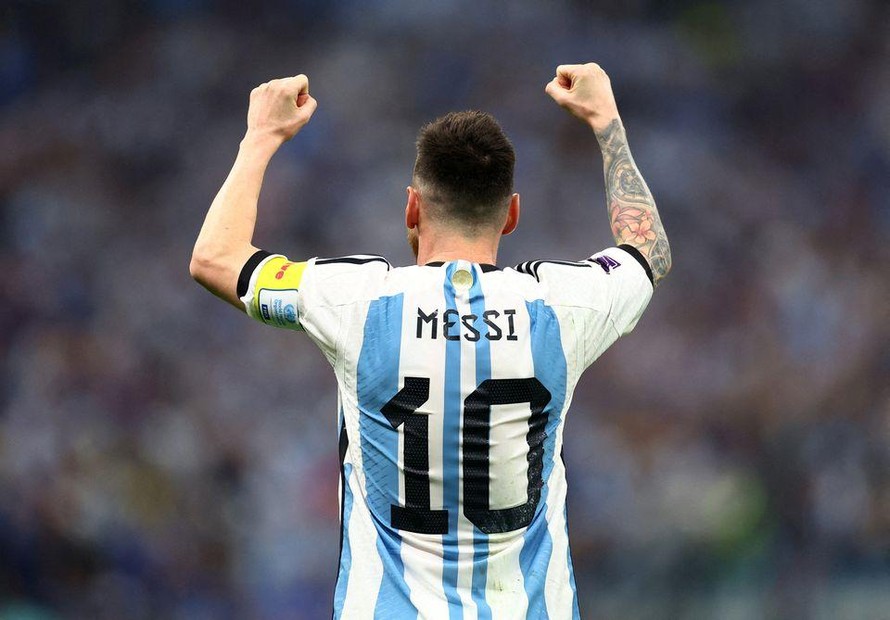 Lionel Messi đi vào lịch sử bóng đá Argentina