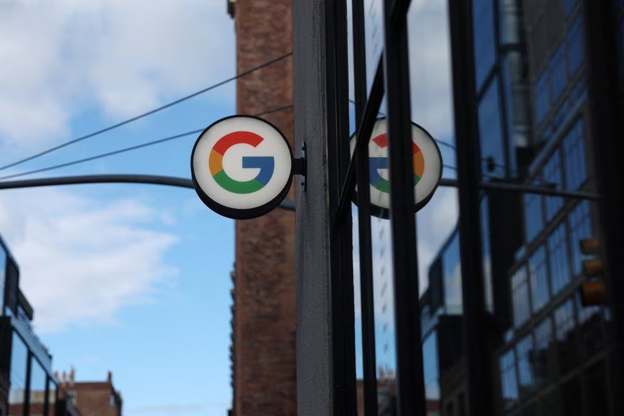 Công ty mẹ của Google cắt giảm 12.000 việc làm