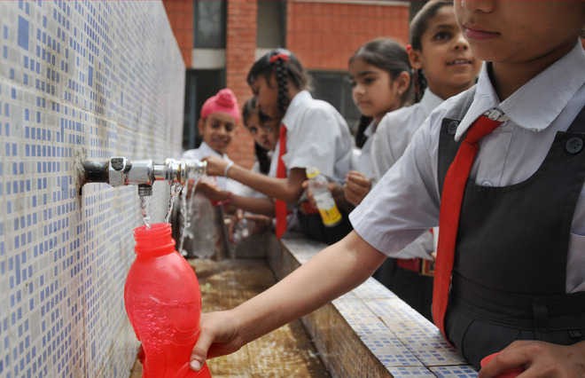 30% học sinh trên thế giới không được dùng nước sạch tại trường 