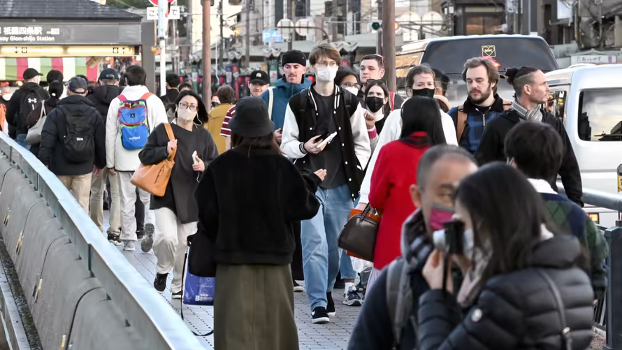 Nhiều người nước ngoài định cư dài hạn tại Nhật Bản 
