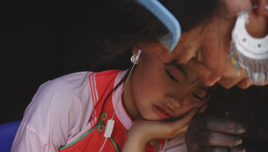 'Những đứa trẻ trong sương': Tục 'kéo vợ' từ điểm nhìn văn hóa H'Mông