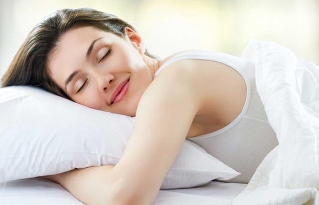 Con người có thể nghe thấy tiếng động khi ngủ hay không?