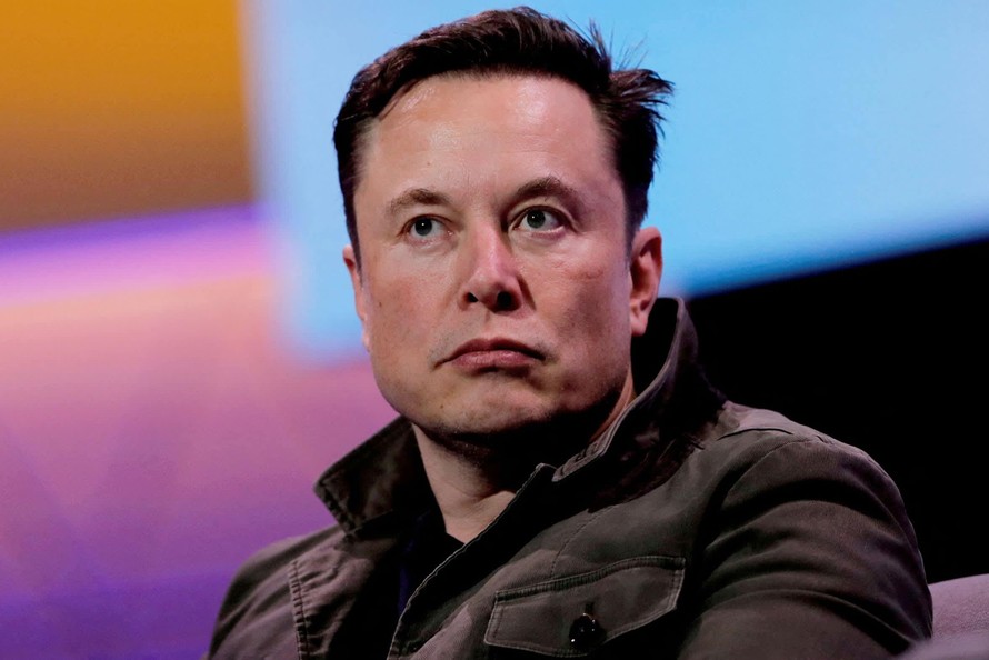 Elon Musk tiếp tục bán cổ phiếu Tesla