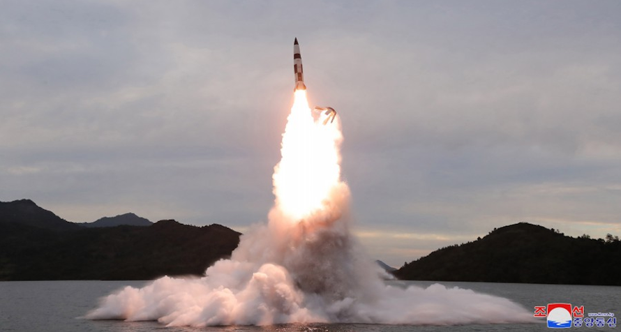 Hàn Quốc: Triều Tiên phóng 3 tên lửa đạn đạo tầm ngắn