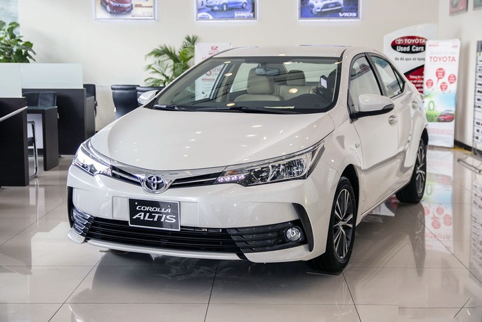 Toyota Corolla Altis.