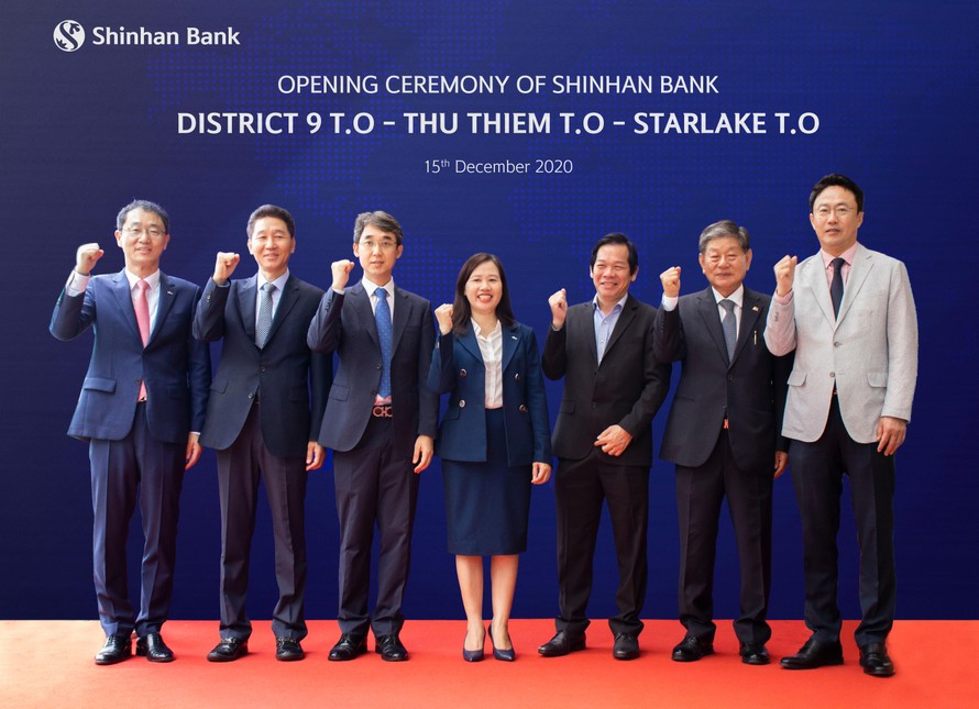 Lễ khai trương ba phòng giao dịch mới của Ngân hàng Shinhan