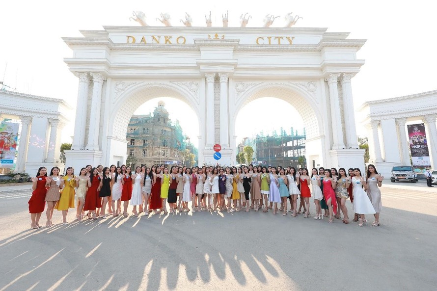 64 thí sinh đã có mặt tại Danko City để bắt đầu Vòng chung khảo Toàn quốc Miss World Vietnam 2022