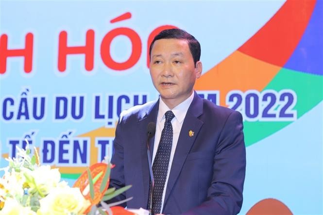 Ông Đỗ Minh Tuấn, Chủ tịch Ủy ban nhân dân tỉnh Thanh Hóa bị kỷ luật bằng hình thức Khiển trách.