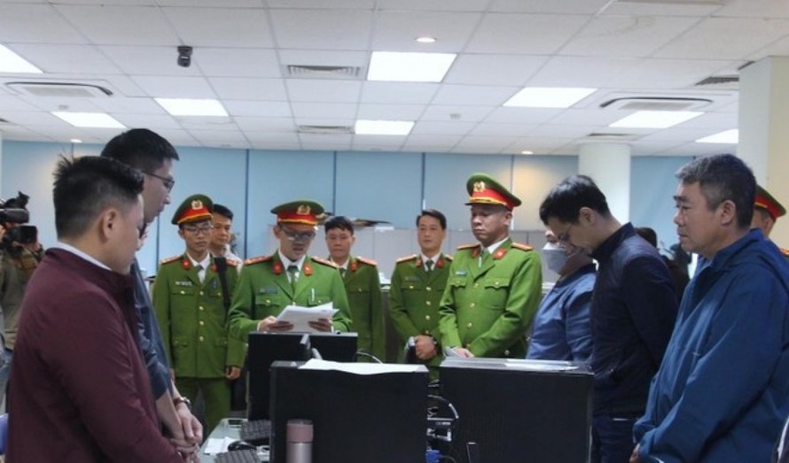 Khởi tố quyền Trưởng phòng và Phó trưởng phòng Kiểm định xe cơ giới Cục Đăng kiểm Việt Nam