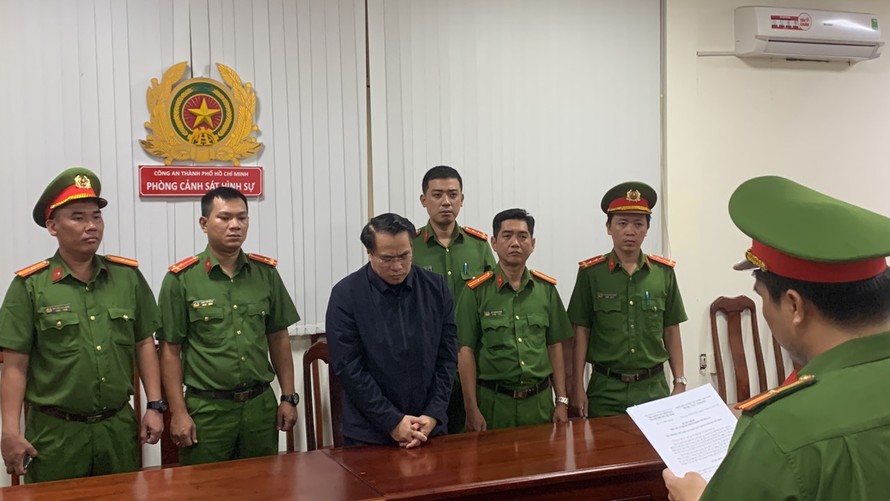 Khởi tố, bắt tạm giam Cục trưởng Cục Đăng kiểm Việt Nam