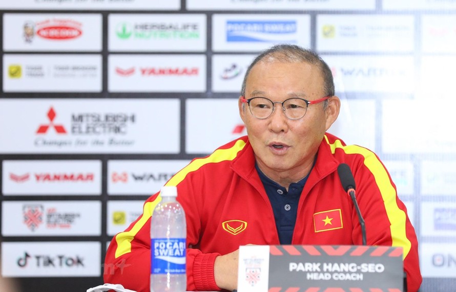 HLV Park Hang-seo: ‘Tôi và cầu thủ muốn trả món nợ trước Thái Lan’