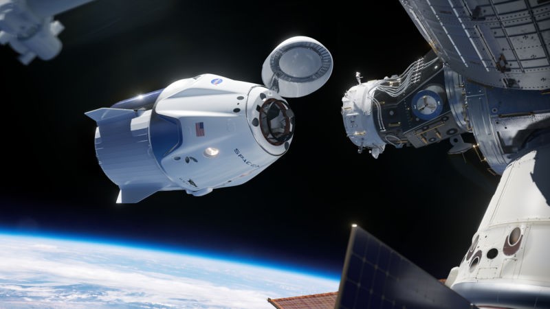 Tàu vũ trụ Dragon ghép nối thành công với ISS