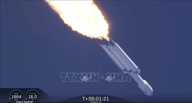 SpaceX thực hiện nhiệm vụ phóng tên lửa khó khăn nhất từ trước đến nay