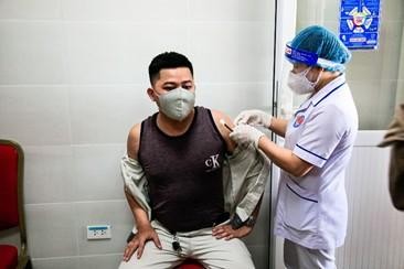 100% CBCNV Thép Hòa Phát Dung Quất đã được tiêm vắc xin phòng ngừa Covid-19