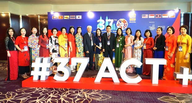 Đoàn đại biểu Việt Nam tham dự Hội nghị Hội đồng Giáo giới ASEAN+1 lần thứ 37. Ảnh: Hằng Linh /TTXVN.