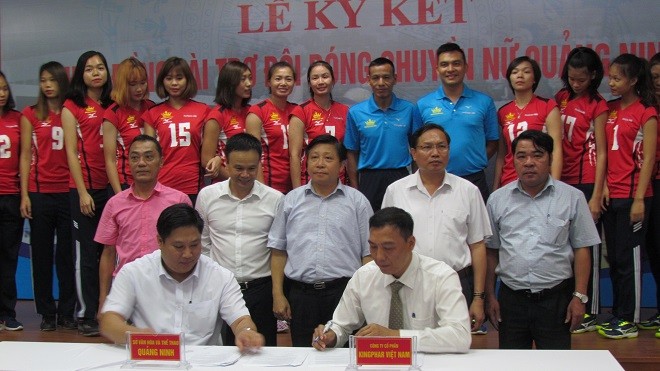 Lễ ký kết giữa Dược phẩm Kingphar và Đội bóng chuyền Quảng Ninh 