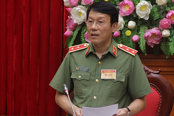Trung tướng Lương Tam Quang, Chánh Văn phòng, Người phát ngôn Bộ Công an thông tin tại cuộc họp báo. Ảnh:TH.