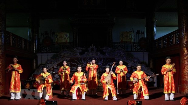 Nhã nhạc Huế - Âm nhạc cung đình Việt Nam được vinh danh là kiệt tác di sản văn hóa phi vật thể đại diện của nhân loại năm 2003. (Ảnh: Nhật Anh/TTXVN)
