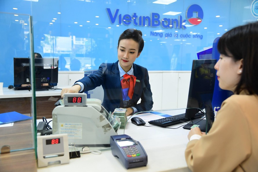 VietinBank: Nợ xấu tăng mạnh, thoái vốn khỏi 3 công ty con