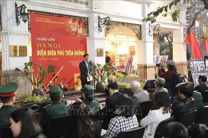 Khai mạc chuỗi hoạt động kỷ niệm 50 năm Chiến thắng 'Hà Nội - Điện Biên Phủ trên không'
