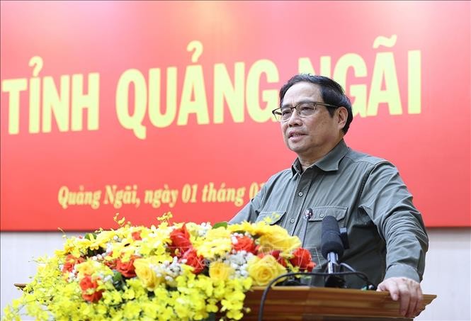 Thủ tướng Phạm Minh Chính phát biểu tại buổi làm việc với Ban Thường vụ Tỉnh ủy Quảng Ngãi. Ảnh: Dương Giang/TTXVN
