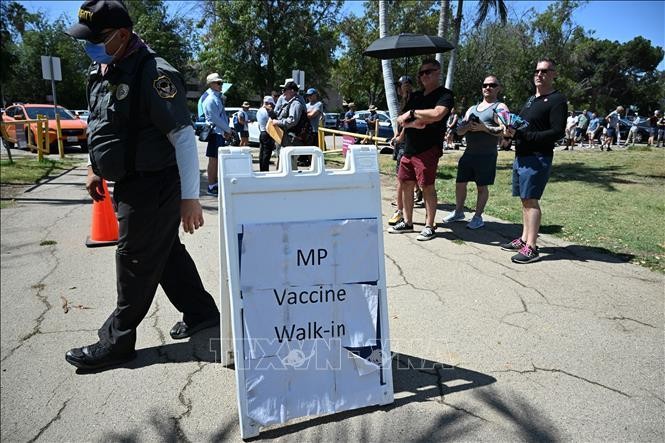Một điểm tiêm vaccine phòng bệnh đậu mùa khỉ ở Los Angeles, bang California, Mỹ ngày 27/7/2022. Ảnh: AFP/TTXVN
