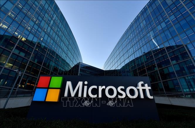 Biểu tượng Microsoft tại chi nhánh ở Issy-Les-Moulineaux, Pháp. Ảnh: AFP/TTXVN