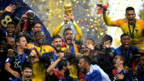 Đội tuyển Pháp mừng chức vô địch World Cup 2018 tại Nga. Ảnh: Reuters.