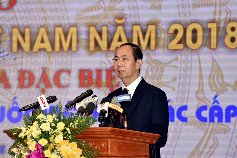Chủ tịch nước Trần Đại Quang phát biểu tại buổi lễ. Ảnh: VGP/Nhật Bắc Sách vàng Sáng tạo Việt Nam 2018 tập hợp 73 công trình, giải pháp sáng tạo tiêu biểu trên lĩnh vực khoa học và công nghệ.
