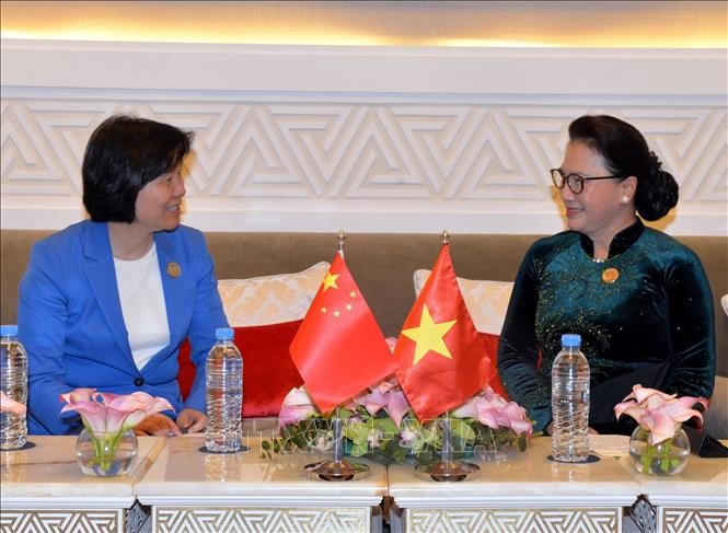 Chủ tịch Quốc hội Nguyễn Thị Kim Ngân và Phó Ủy viên trưởng Nhân đại Trung Quốc Thẩm Dược Dược