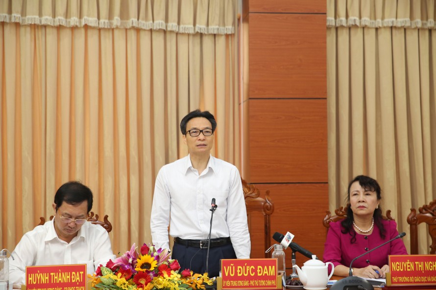 Phó Thủ tướng Vũ Đức Đam phát biểu tại buổi làm việc với tỉnh An Giang. Ảnh VGP/Trần Mạnh 
