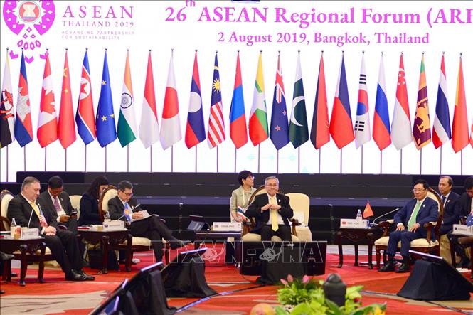Phó Thủ tướng, Bộ trưởng Ngoại giao Phạm Bình Minh tham dự Diễn đàn Khu vực ASEAN lần thứ 26.