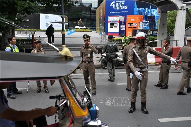 Cảnh sát phong tỏa hiện trường các vụ nổ ở Bangkok, Thái Lan, ngày 2/8/2019. Ảnh: AFP/TTXVN