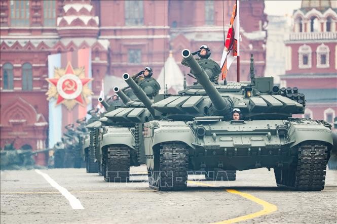 Xe tăng T-72B3 của Nga tham gia duyệt binh trên Quảng trường Đỏ ở thủ đô Moskva nhân kỷ niệm 74 năm Ngày Chiến thắng phát xít, ngày 9/5/2019. Ảnh: THX/TTXVN