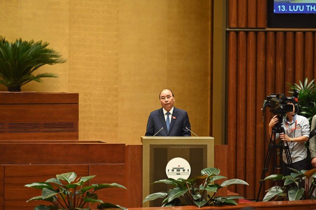 Thủ tướng Nguyễn Xuân Phúc trả lời chất vấn của Quốc hội. Ảnh: Nam Nguyễn