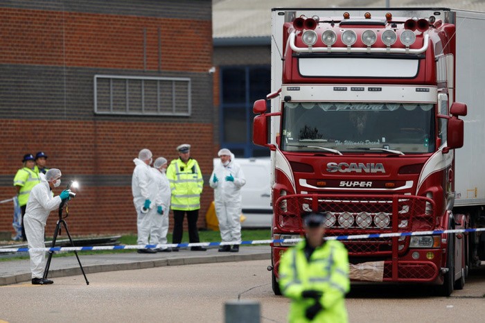 Vụ 39 thi thể trong xe tải: Cảnh sát Anh bắt thêm 1 đối tượng