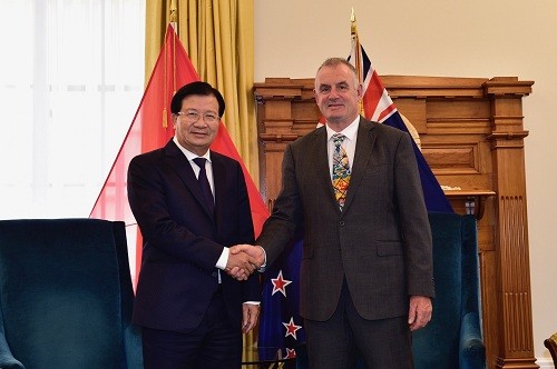Phó Thủ tướng Trịnh Đình Dũng hội kiến Chủ tịch Quốc hội New Zealand - Ảnh: VGP/Đoàn Bắc