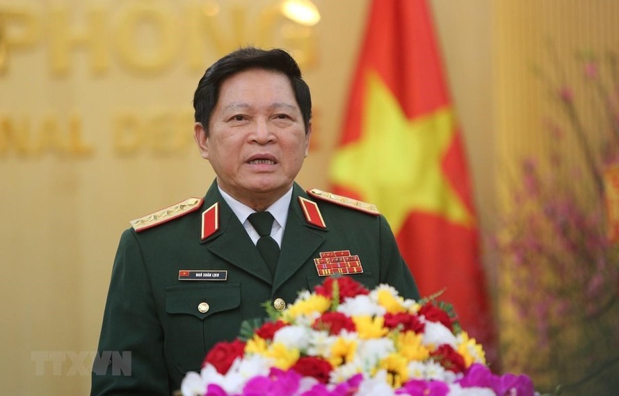 Đại tướng Ngô Xuân Lịch, Ủy viên Bộ Chính trị, Phó Bí thư Quân ủy Trung ương, Bộ trưởng Bộ Quốc phòng.