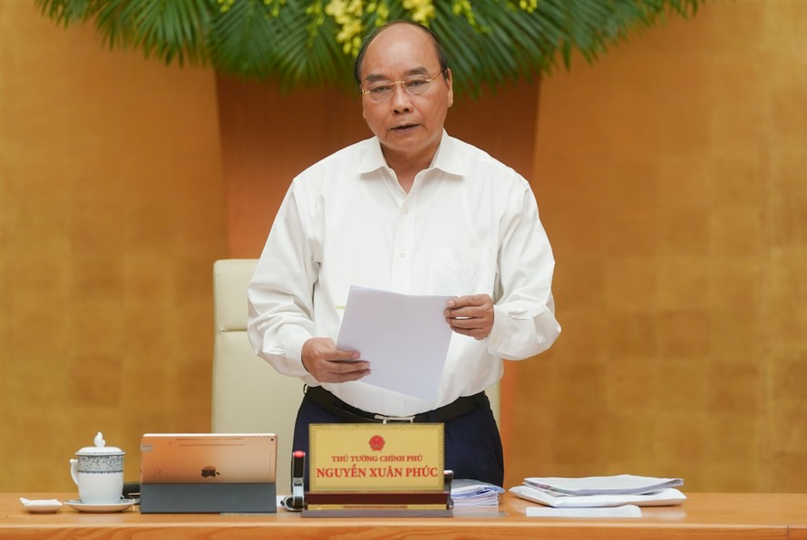 Thủ tướng Nguyễn Xuân Phúc phát biểu kết luận phiên họp. Ảnh: VGP/Quang Hiếu