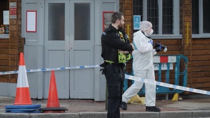 Cảnh sát tại hiện trường đâm dao ở Birmingham ngày 6/9. Ảnh: 1News.
