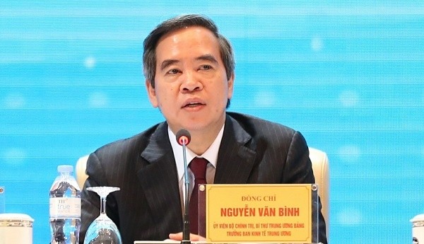 Ông Nguyễn Văn Bình, Ủy viên Bộ Chính trị, Bí thư Trung ương Đảng, Trưởng Ban Kinh tế Trung ương.