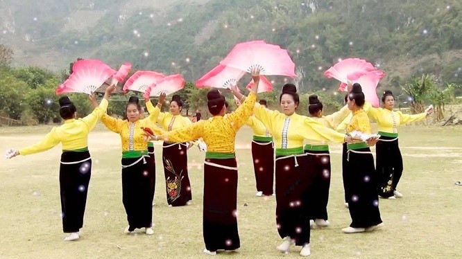 Nghệ thuật xoè Thái là loại hình múa truyền thống đặc sắc của đông bào dân tộc Thái đang được xây dựng hồ sơ trình UNESCO đề nghị công nhận là Di sản văn hóa phi vật thể của nhân loại.