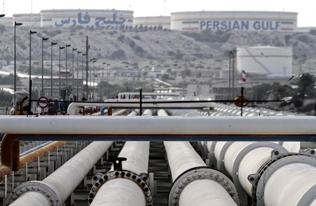 Một cơ sở khai thác dầu của Iran trên đảo Khark. (Ảnh: AFP/ TTXVN)