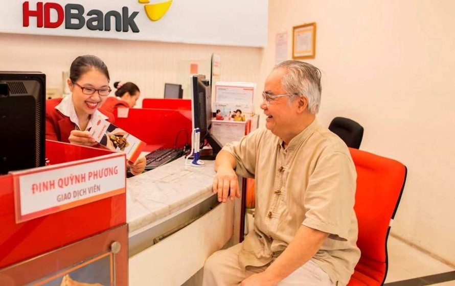 HDBank được tổ chức Asian Banking & Finance trao tặng giải thưởng “Ngân hàng bán lẻ nội địa tốt nhất năm 2019” vào ngày 18/7 vừa qua tại tại Shangri-la (Singapore)