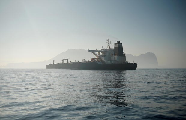 Tàu chở dầu Iran Grace 1 thả neo tại vùng Eo Gibraltar ngày 15/8. Ảnh: Reuters