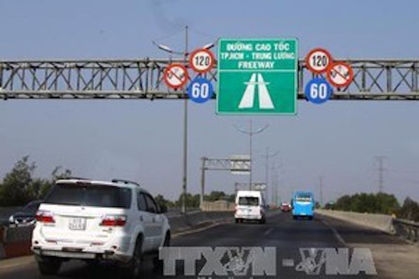 Đề nghị tăng cường xử lý vi phạm trên cao tốc TP Hồ Chí Minh - Trung Lương